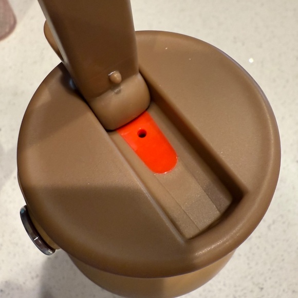 32 oz Hydroflask tumbler special edition toffee color with matching boot - Picture 6 of 16